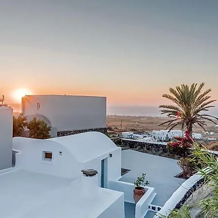 Aqua Serenity Luxury Santorini 3*