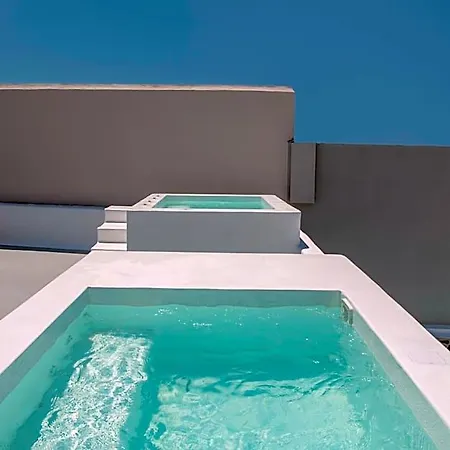 Aqua Serenity Luxury Santorini 3*
