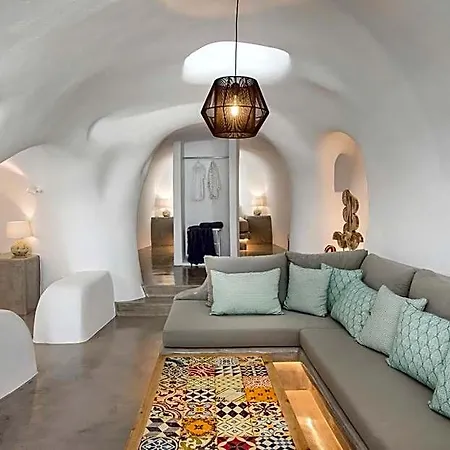 Aqua Serenity Luxury Santorini 3* Ia