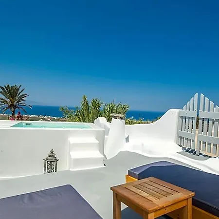 Aqua Serenity Luxury Santorini Ia